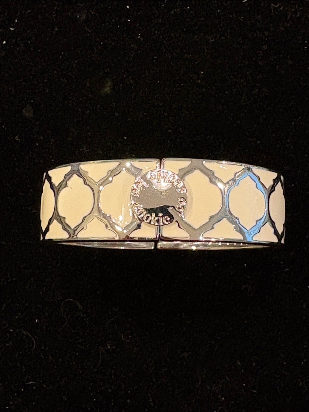 Cookie Lee Cream and Silver Lattice Enamel Bangle Bracelet Vintage 90’s